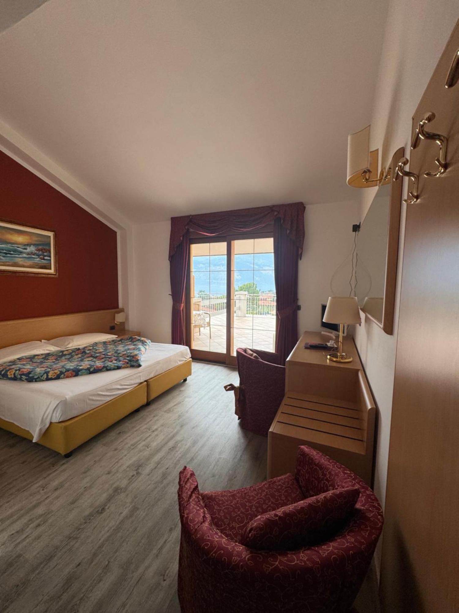 Hotel Alpi مالتشيزينيه المظهر الخارجي الصورة